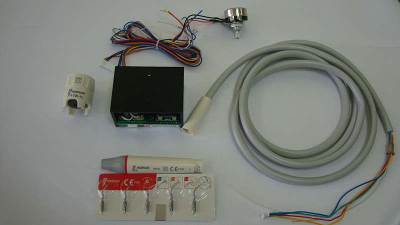 UDS-N2 LED Built-in Ultrasonic Scaler with light